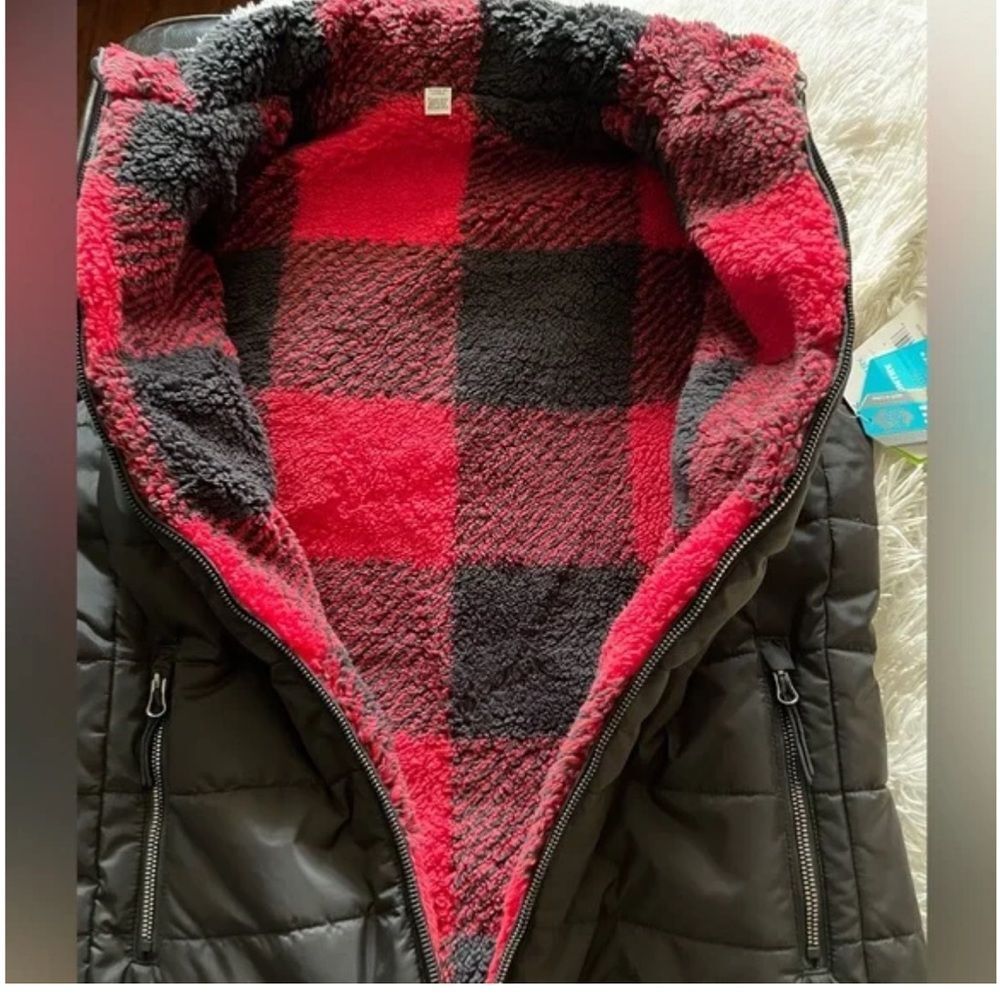 Free Country Cloud Lite Reversible Vest Women's Small S Black Red Plaid jacket - Picture 8 of 12